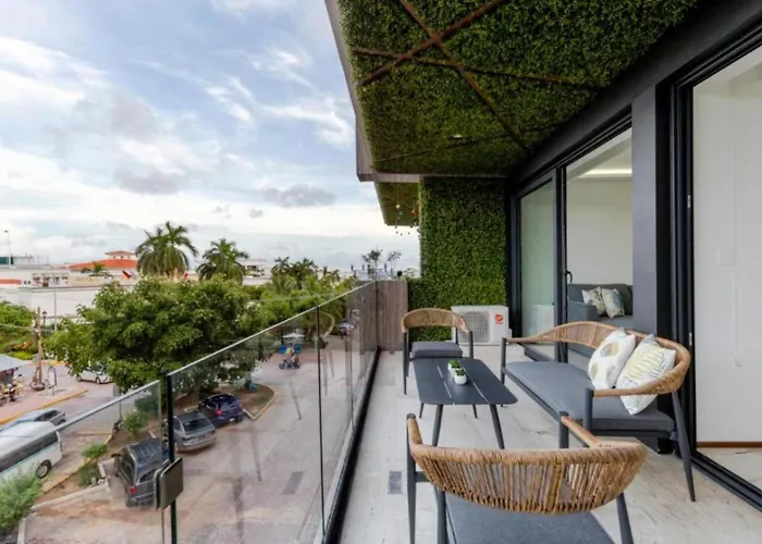 One Paralia Playa del Carmen