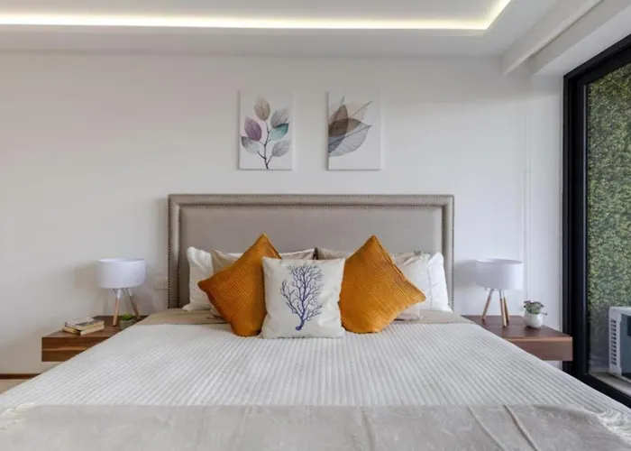 One Paralia Apartamento